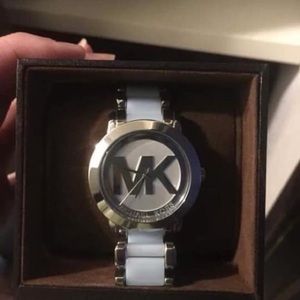 Women’s MK watch